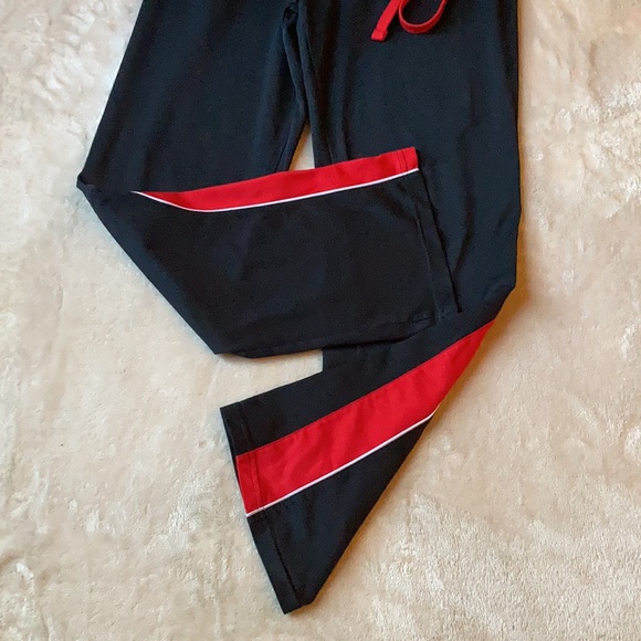 Like new— Under Armour athletic pants - Picture 3 of 11